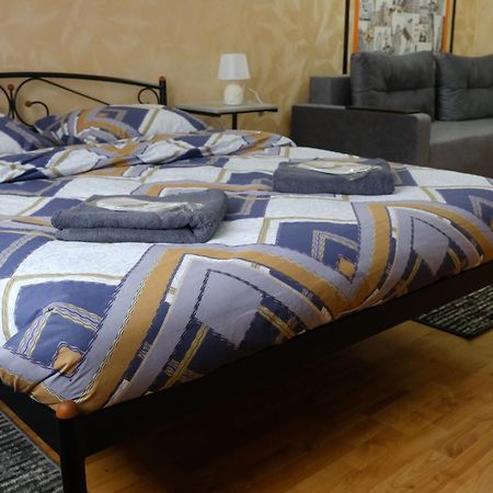 Uneed Rooms: Sky Kyiv Exterior photo